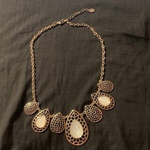 Elegant Gold and Cream Necklace